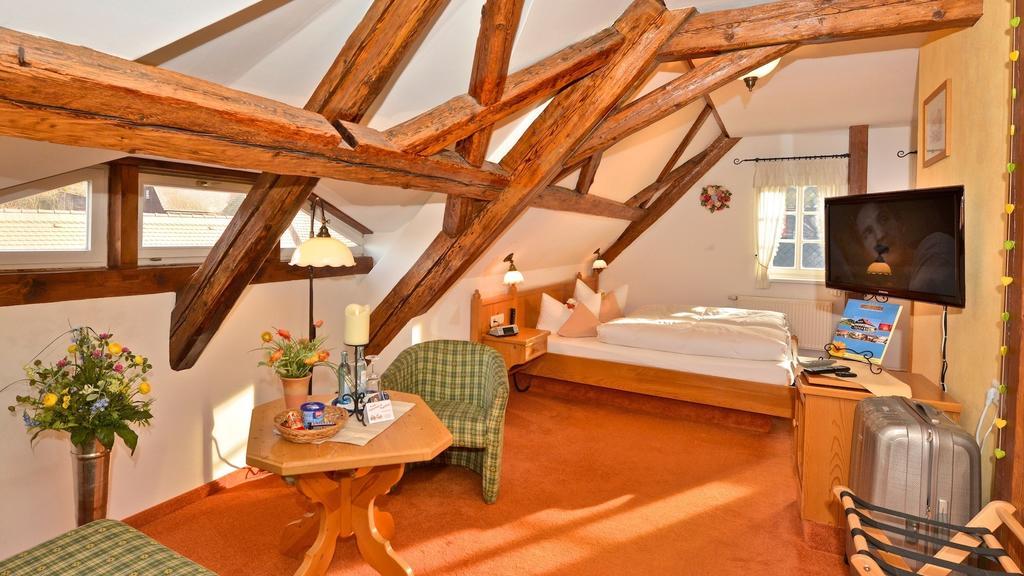 Landhotel Quirle-Haeusl Валтерсдорф Стая снимка
